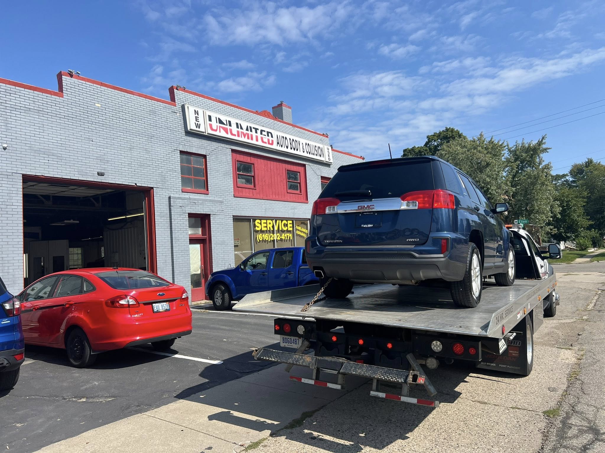 Gallery Image: Super Fast Towing Recovery